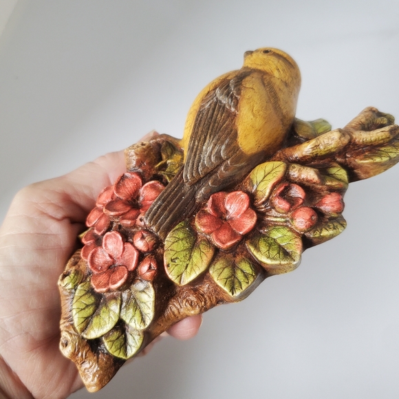 Vintage Chalkware Bird & Flowers Wall Plaque Wall Decor - Picture 8 of 12